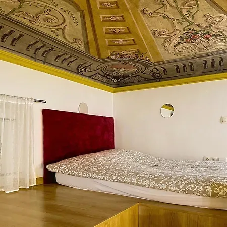 Bohemian Hideaway In The Old Apartament *